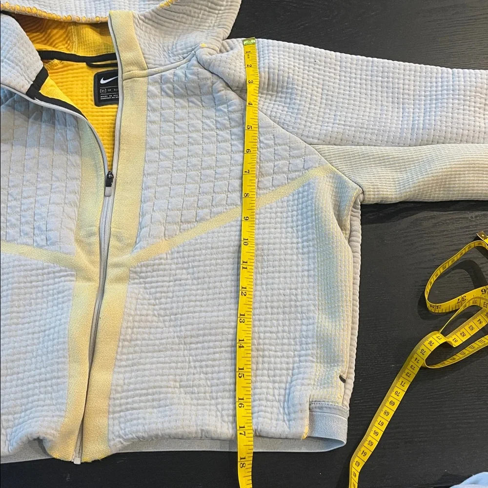 Nike jacket - Picture 7 of 9